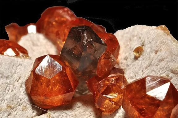 Spessartine2a