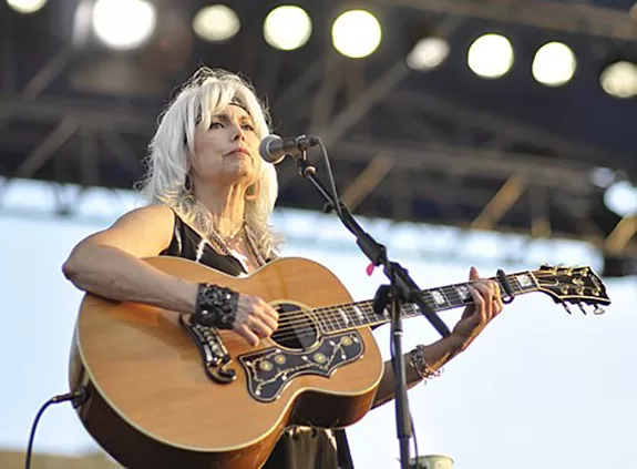 Emmylou4.1