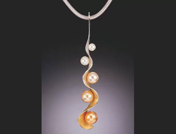 Southseaglownecklace1